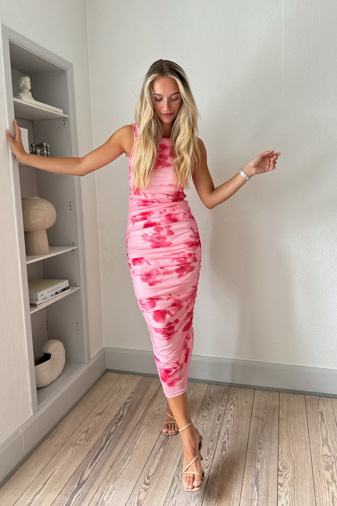 Forudbestilling - BYIC - Miraic Mesh Dress - apfp Abstract Pink Flower Print