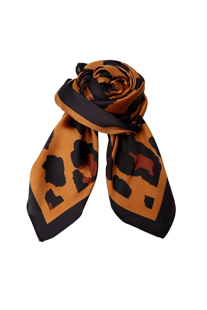 Forudbestilling - Black Colour - Bclexie Mini Scarf 3613 - Camel Leo Halstørklæder 