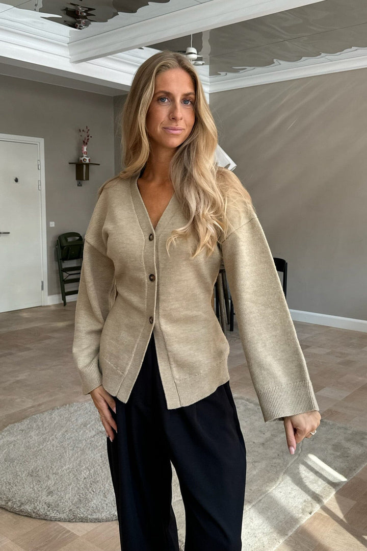 Forudbestilling - BYIC - Karmaic Fitted Cardigan - beige Beige Cardigans 