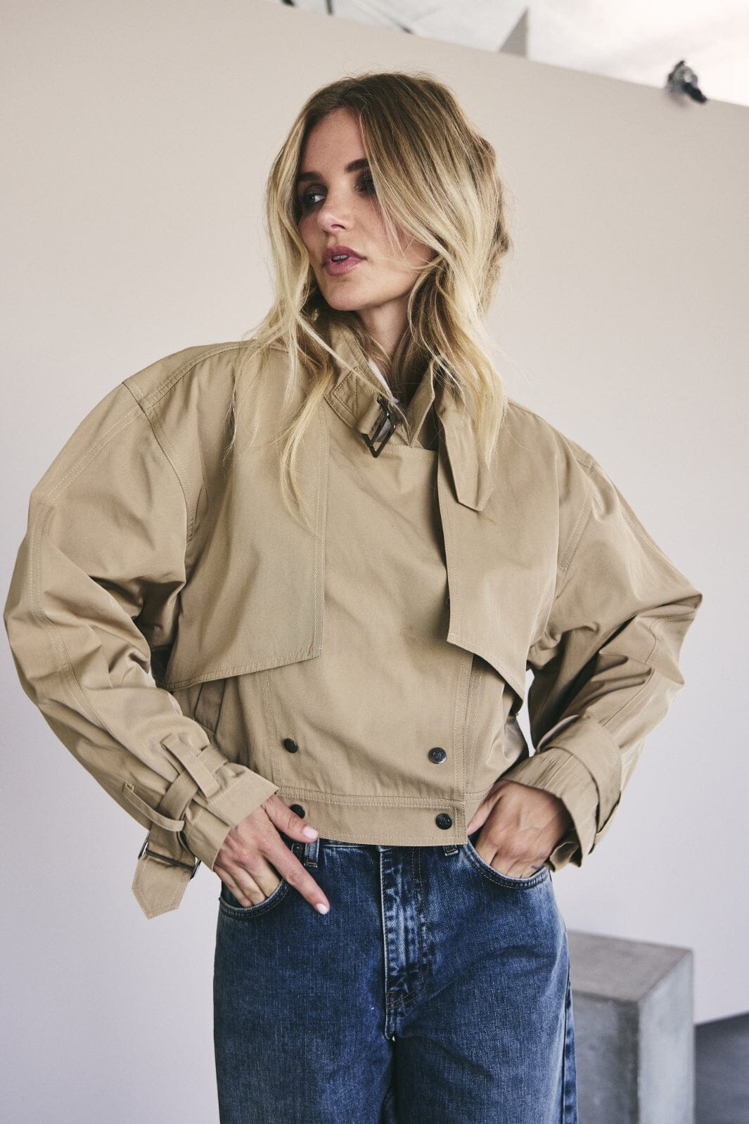 Forudbestilling - Co´couture - Franciscc Crop Cape Jacket 30272 - 16 Khaki