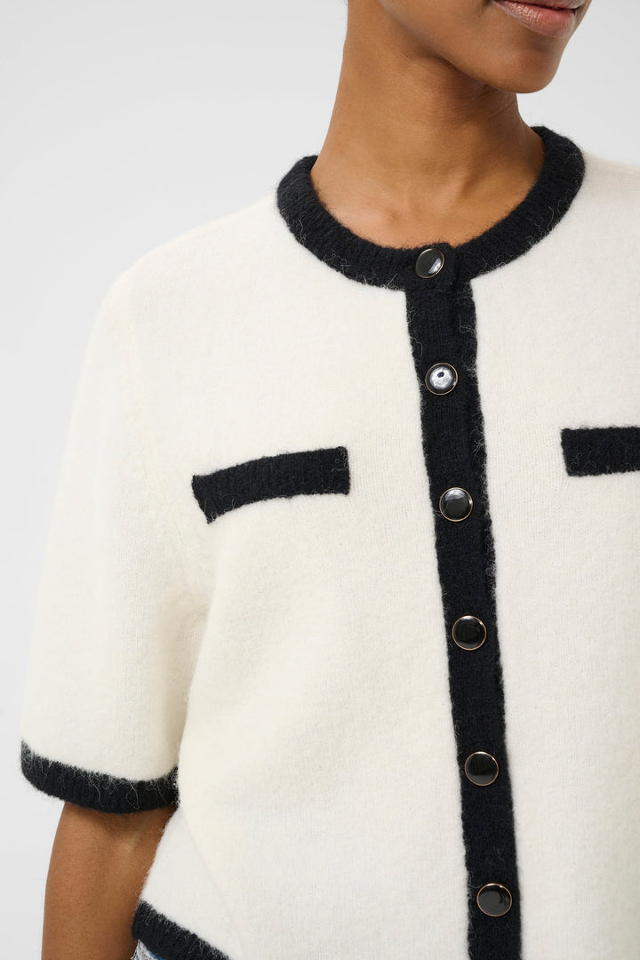 Forudbestilling - Gestuz - Gzalpha Contrast Cardigan - 107835 Ivory/Black Comb Cardigans 