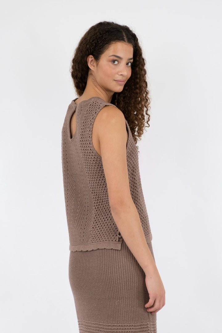 Neo Noir - Aritza Crochet Knit Top - Dusty Brown