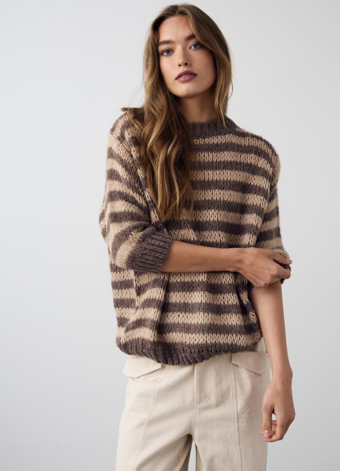 Forudbestilling - Noella - Lyla Knit - 1301 Camryn Coffee Stripe Strikbluser 