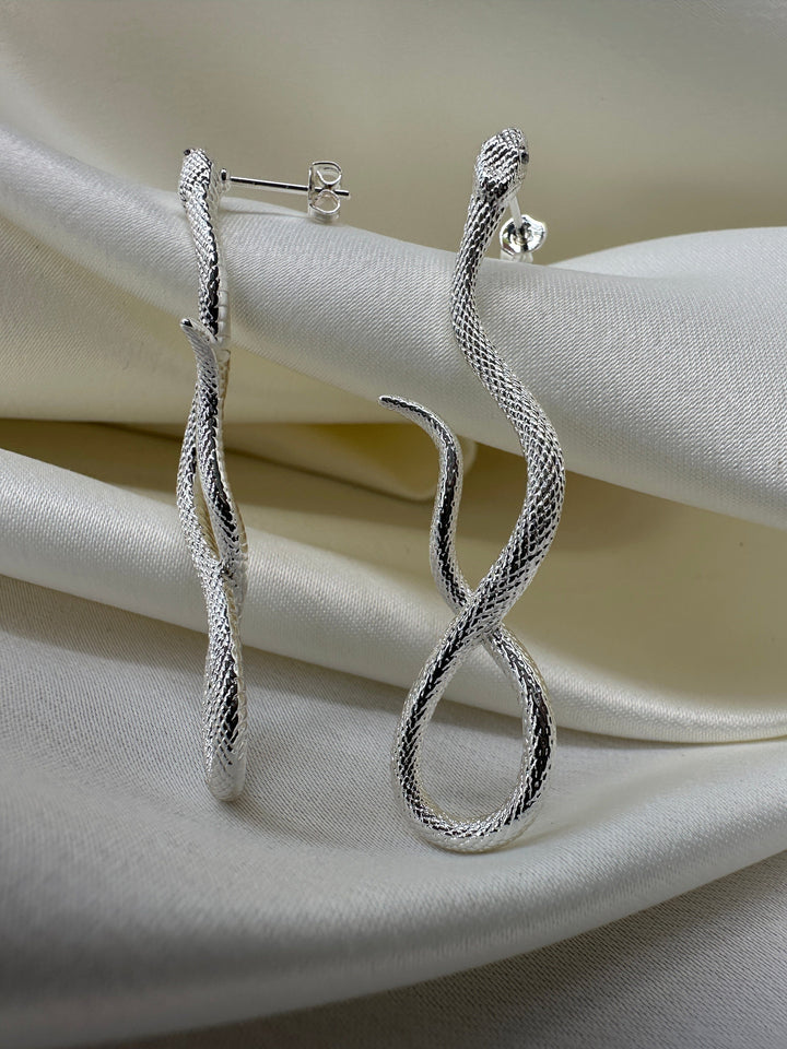 Forudbestilling - O-element - Poison Snake Earring - Sølv Øreringe 