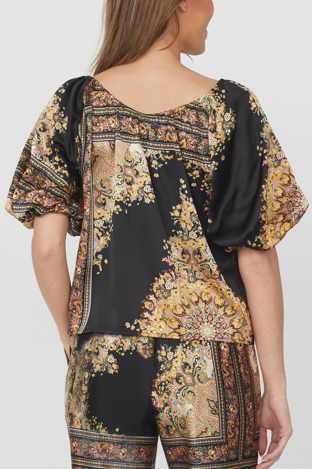 Love & Divine - Love1159 - 814 Black Paisley T-shirts 