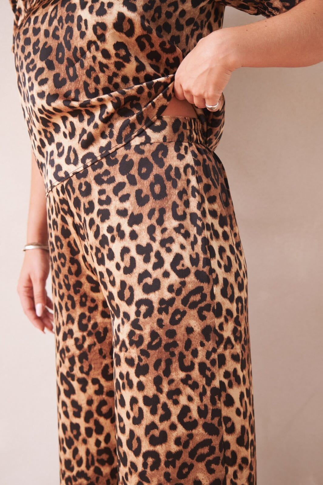 Neo Noir - Avie Leo Pants - Leopard Bukser 