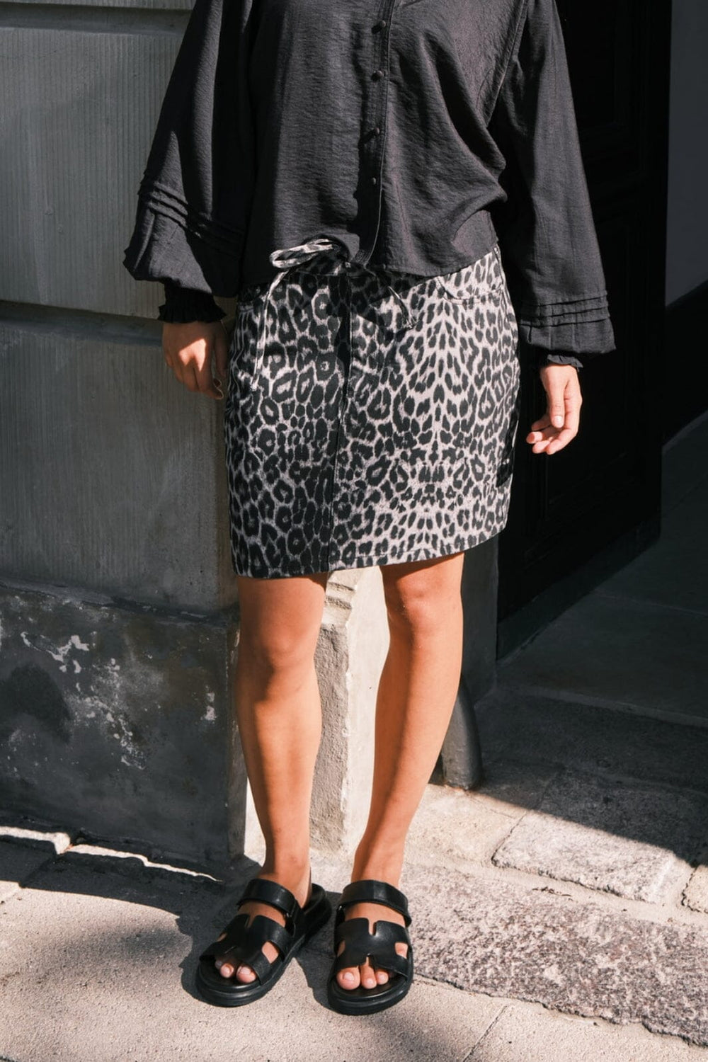 Neo Noir - Henrietta Leopard Skirt - Grey Leopard Nederdele 