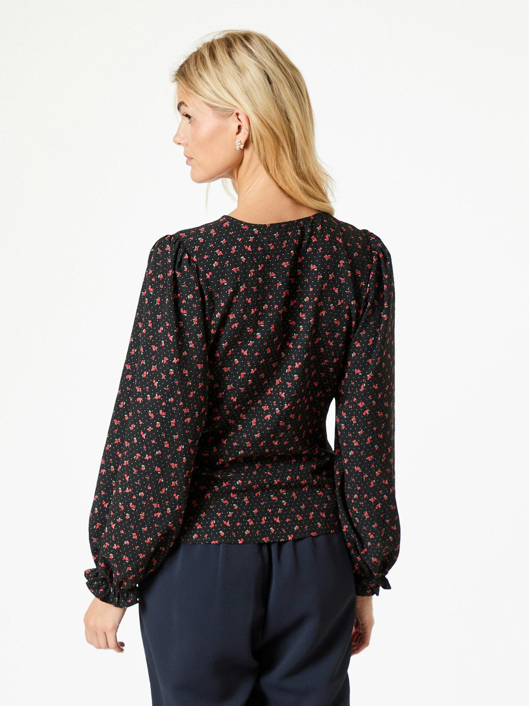 Neo Noir - Katinka Floral Dots Blouse - Black Skjorter 