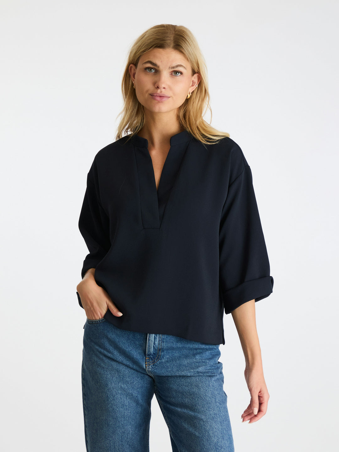 Neo Noir - Luma Crepe Blouse - Navy