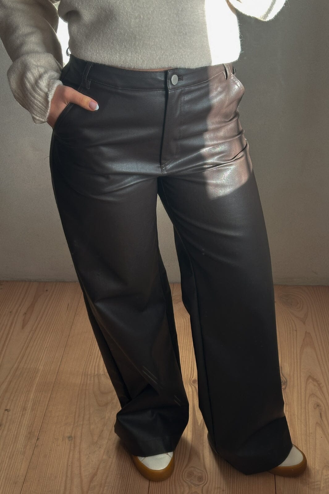 Neo Noir - Pinur Faux Leather Pants 164609 - 676 - Dark Brown Bukser 