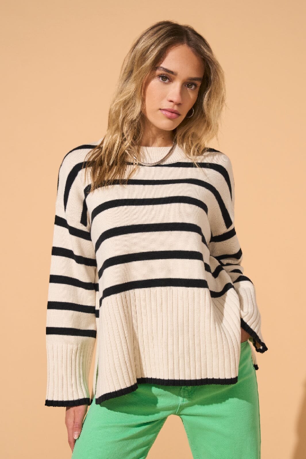 Only - Onlhella Ls Loose Striped O-Neck Cc Knt - 4377606 Birch Black Strikbluser 