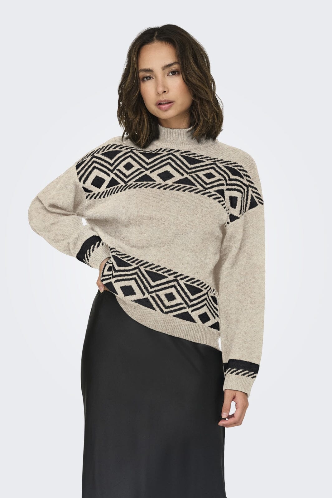 Only - Onlvictoria L/S Pullover Knt - 4478530 Pumice Stone Black Jacquard Strikbluser 