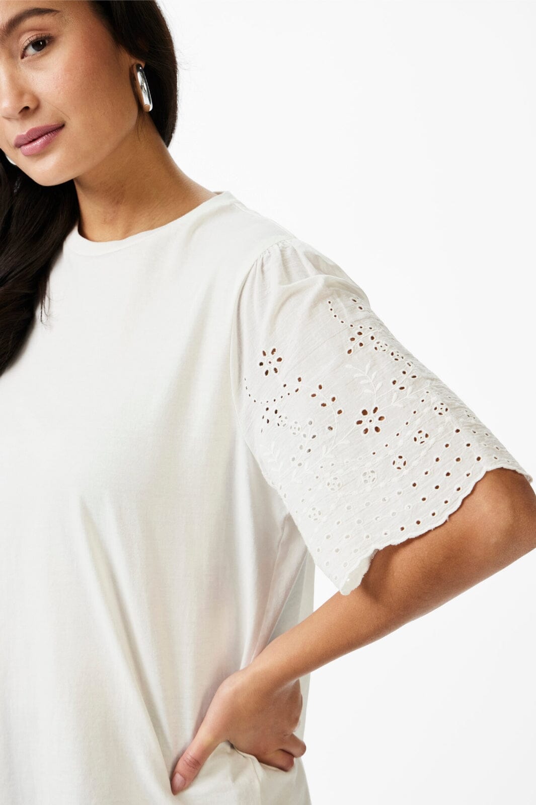 Y.A.S - Yaslex Ss Top W. Emb Sleeves - 4485162 Star White