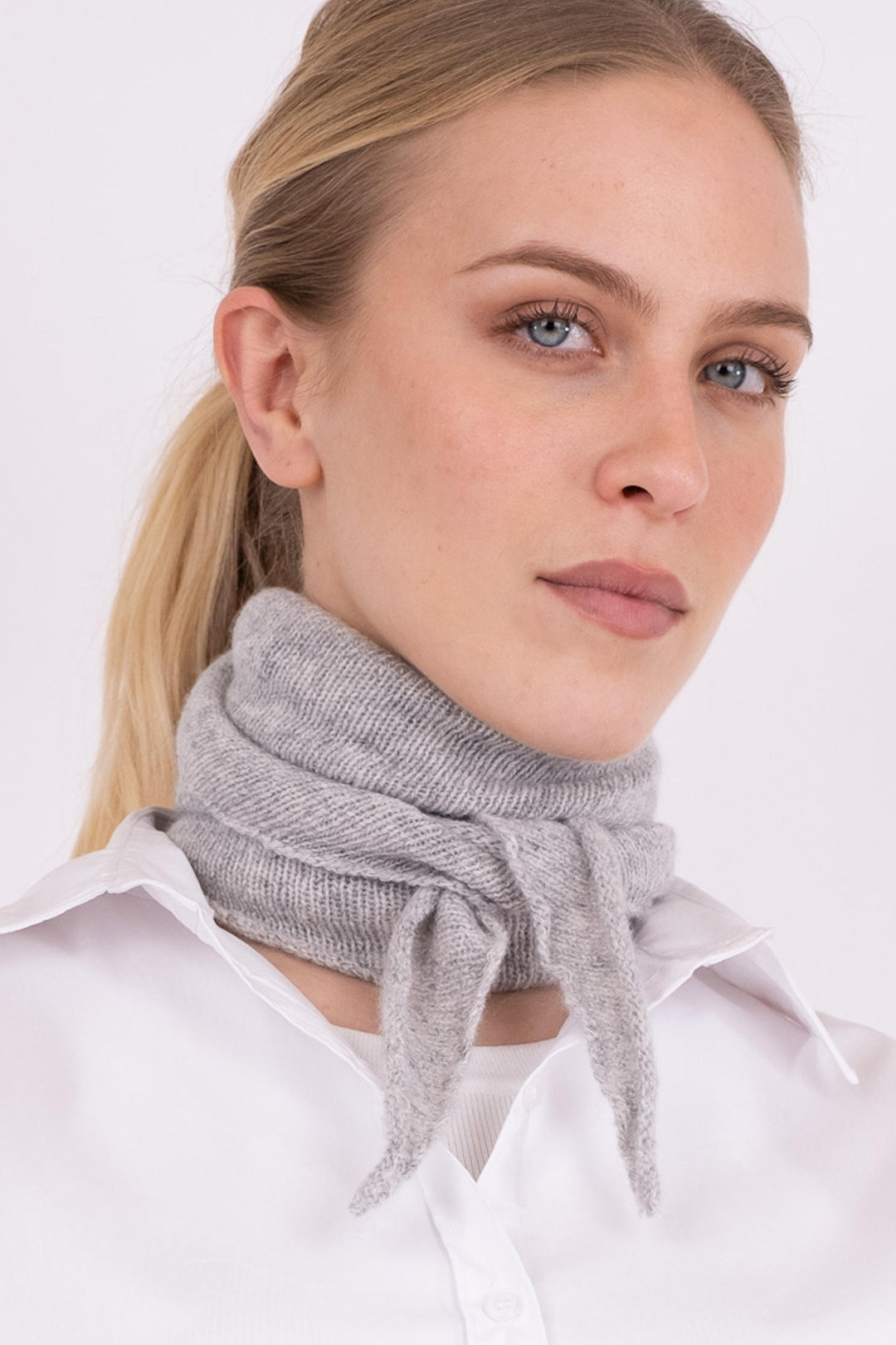 Neo Noir - Misty Knit Scarf - Grey Melange