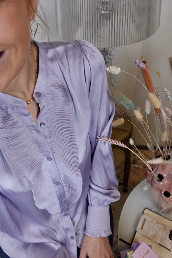 Forudbestilling - Neo Noir - Zola Blouse - Lavender (Maj) Bluser 